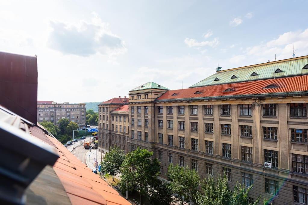 B.O.B. Klimentska Lägenhet Prag Exteriör bild