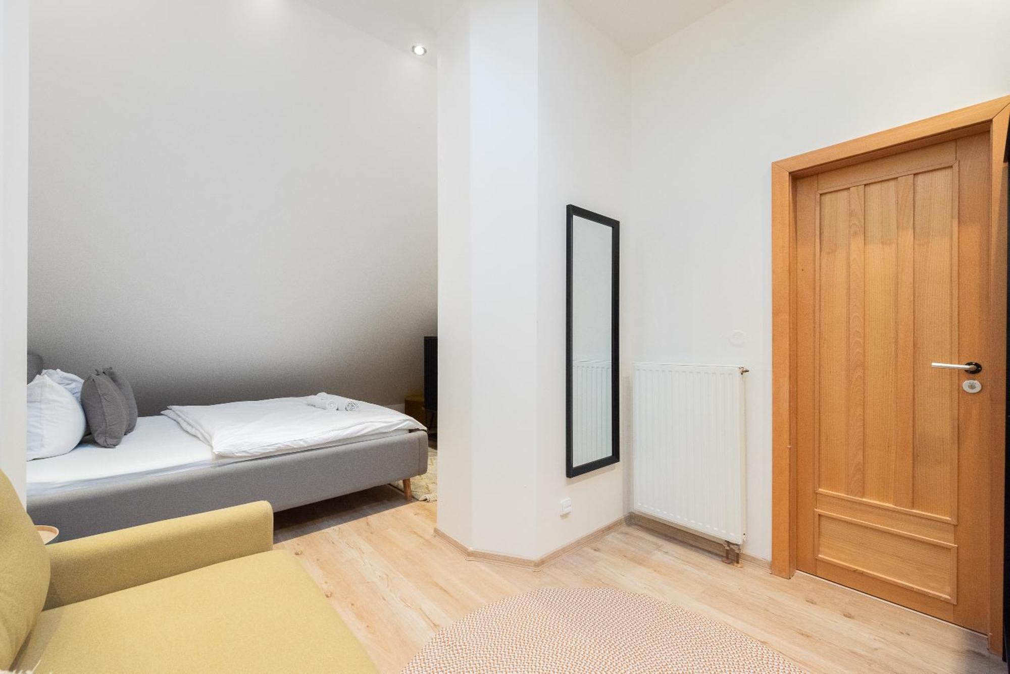 B.O.B. Klimentska Lägenhet Prag Exteriör bild