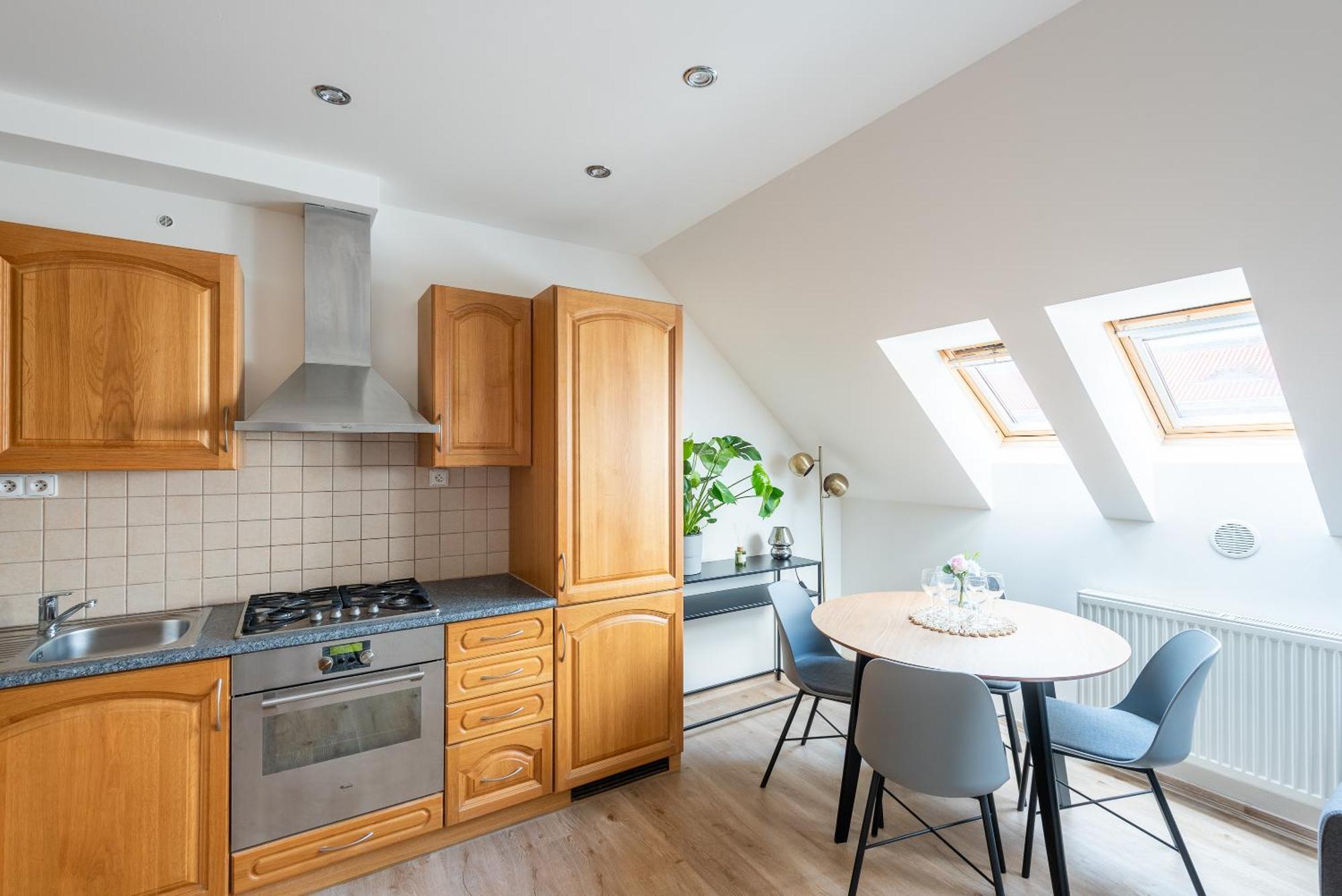 B.O.B. Klimentska Lägenhet Prag Exteriör bild